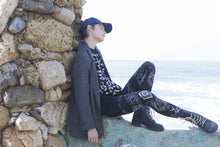 Load image into Gallery viewer, Zohara "The Long And Winding Road" Black Print Tights