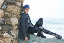 Load image into Gallery viewer, Zohara "The Long And Winding Road" Black Print Tights