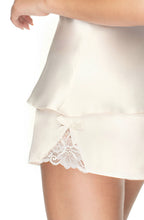 Load image into Gallery viewer, Irall Tori Set Ivory