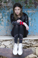Load image into Gallery viewer, Zohara &quot;To The Max&quot; Multicolour Print Tights
